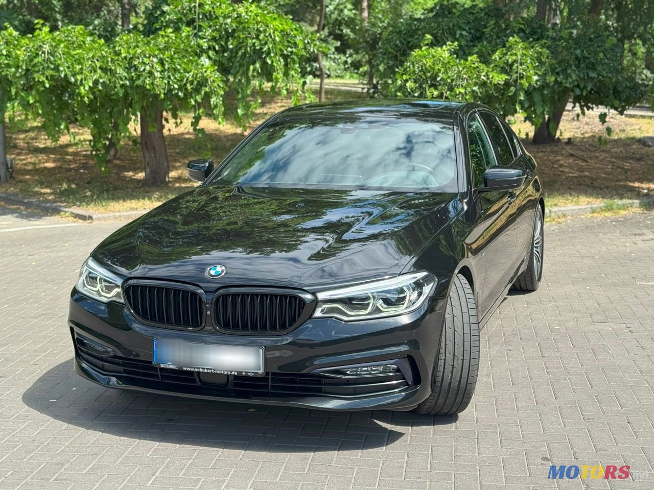 2017' BMW 5 Series photo #2