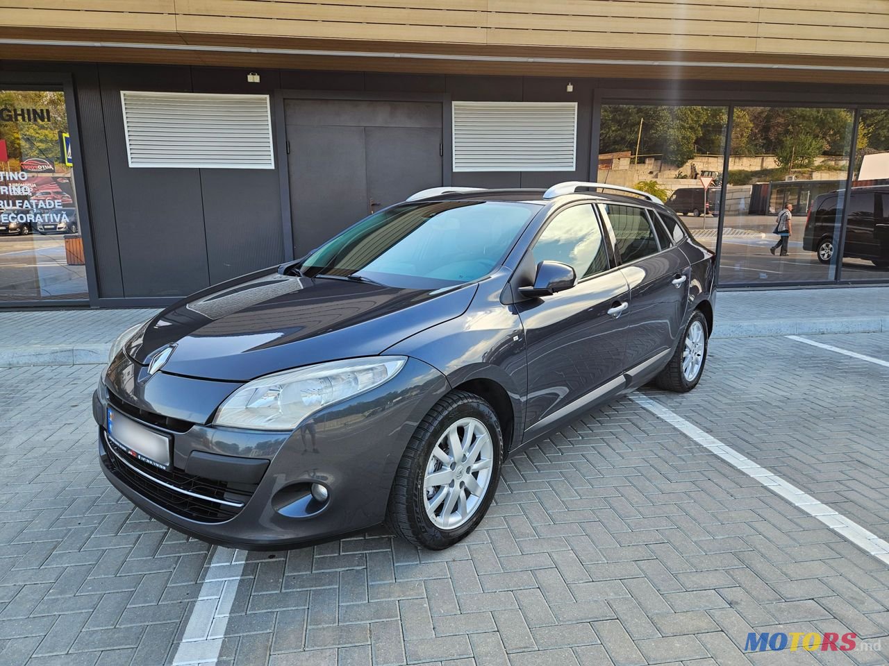 2010' Renault Megane photo #1