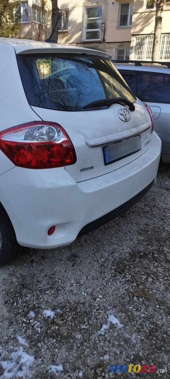 2010' Toyota Auris photo #6
