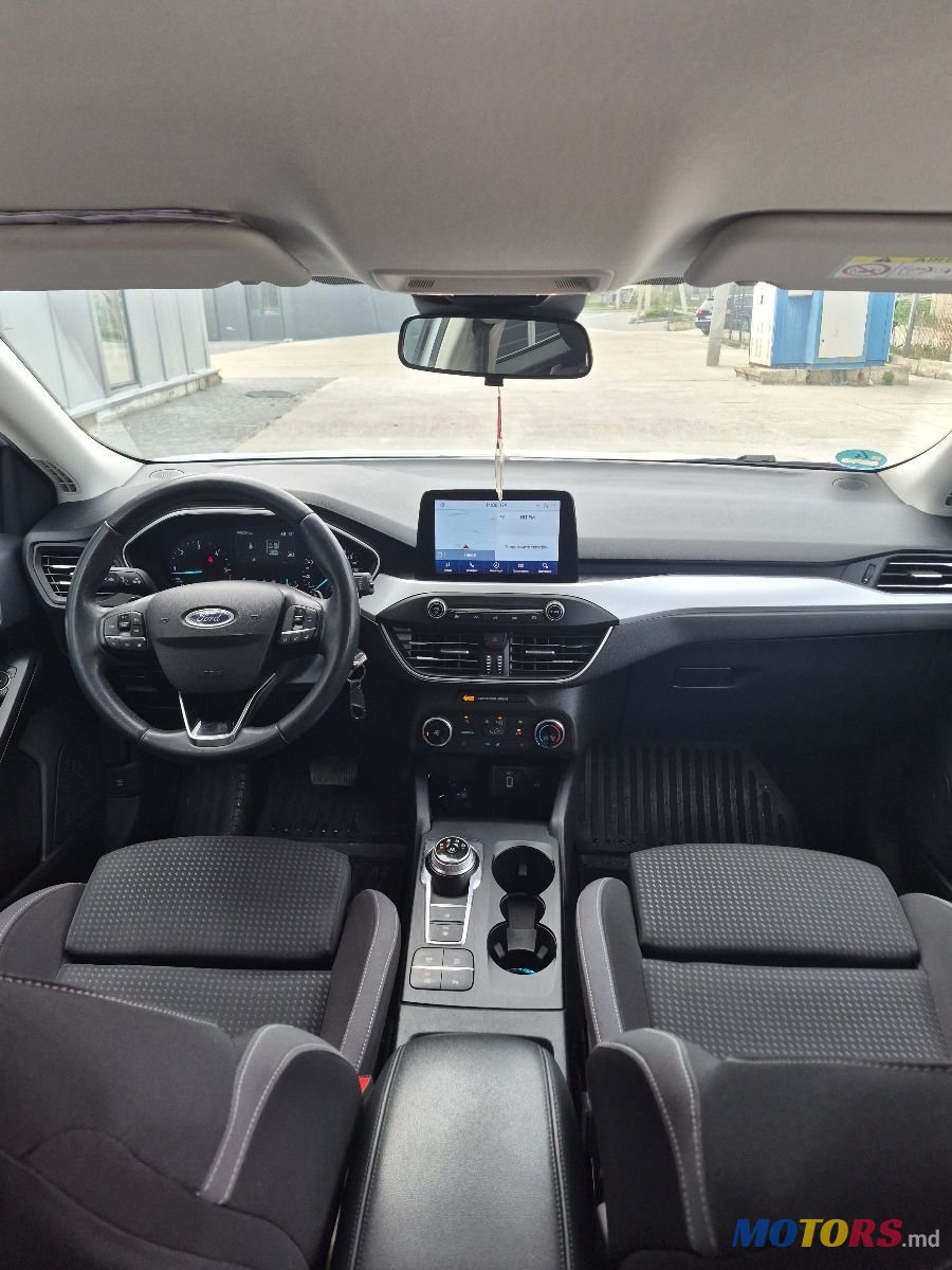 2020' Ford Focus photo #6
