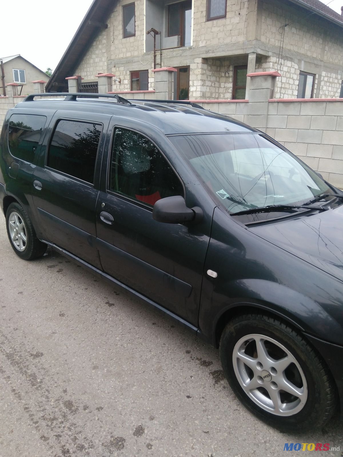 2007' Dacia Logan Mcv photo #3