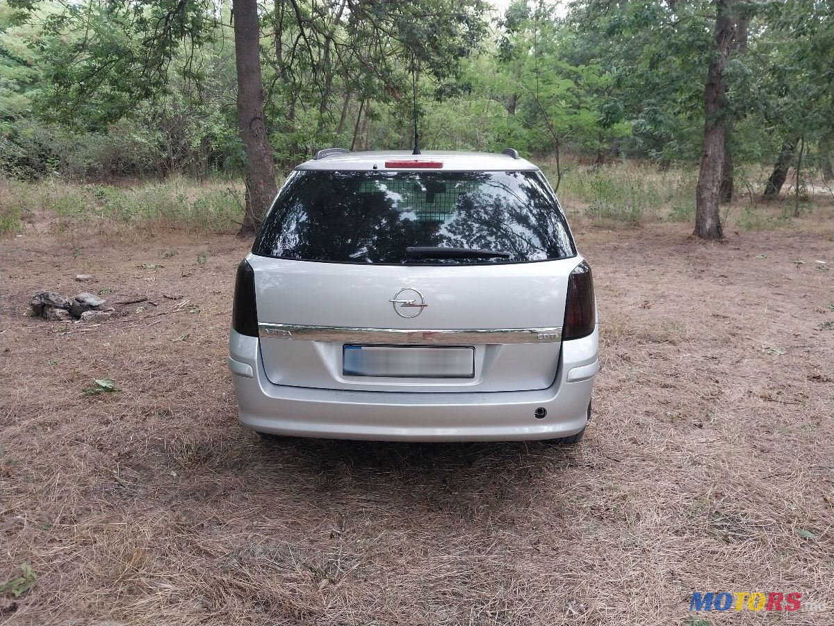 2005' Opel Astra photo #3