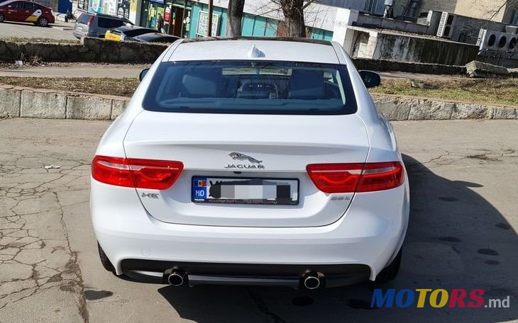 2017' Jaguar Xe photo #4