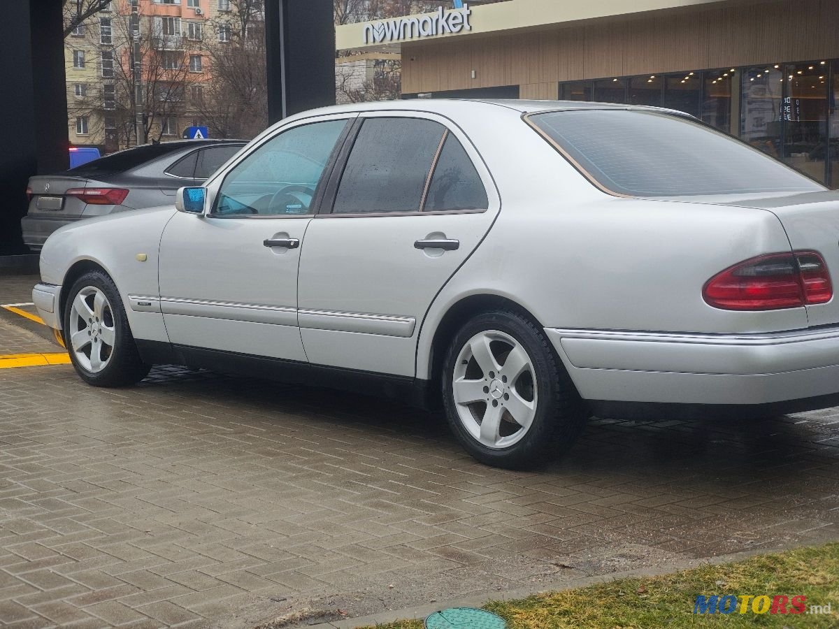 1996' Mercedes-Benz E-Class photo #2