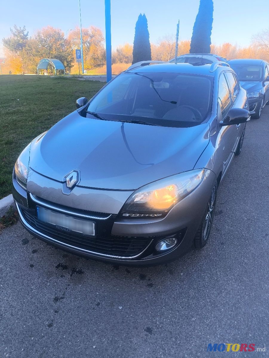 2013' Renault Megane photo #1