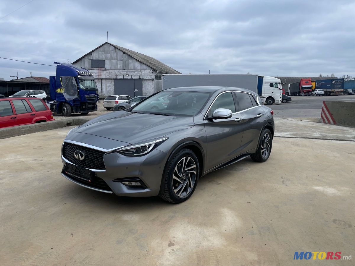 2016' Infiniti Qx30 photo #2
