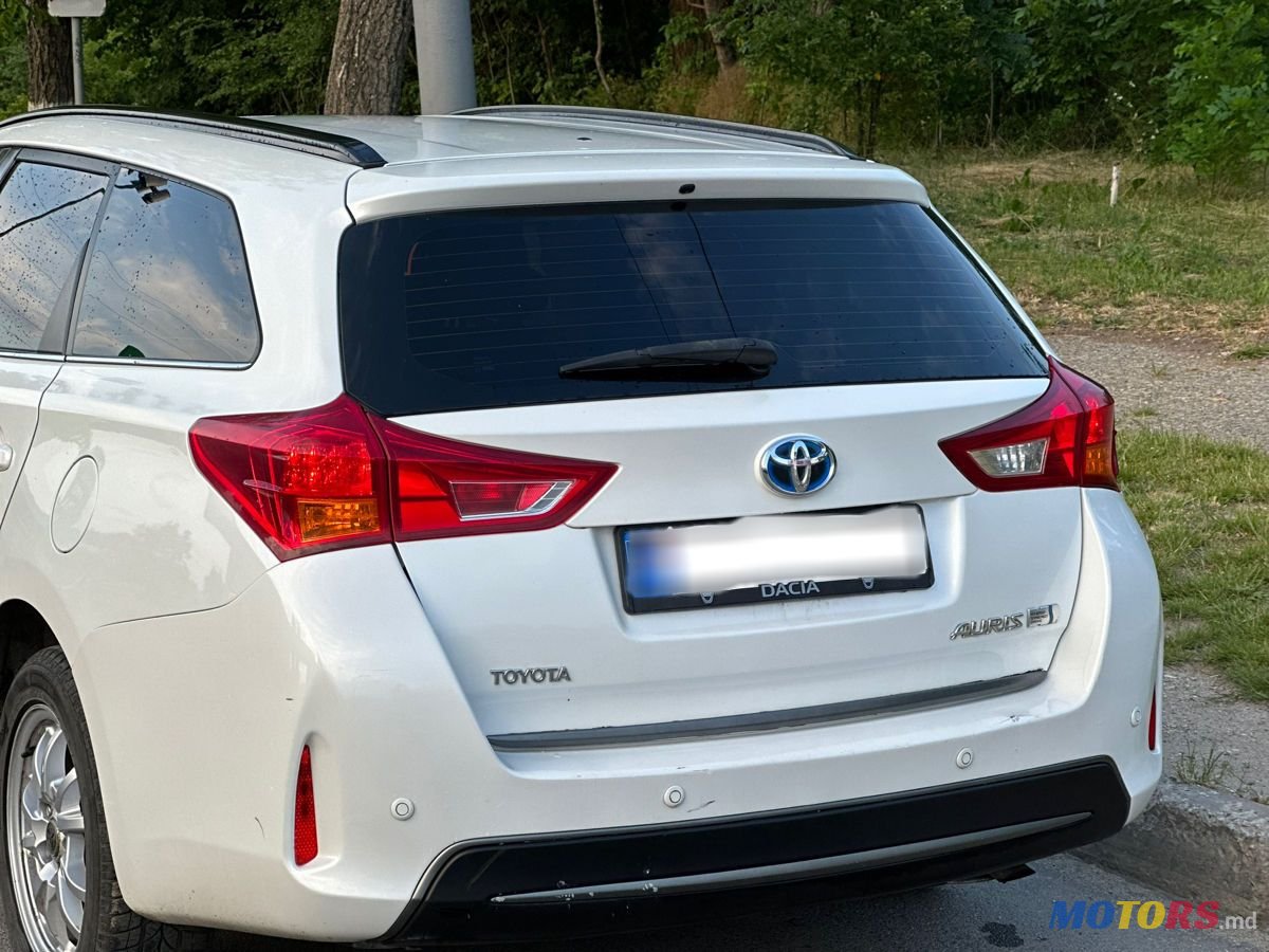 2014' Toyota Auris photo #6