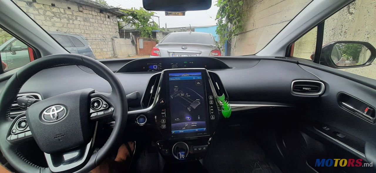 2019' Toyota Prius Prime photo #2