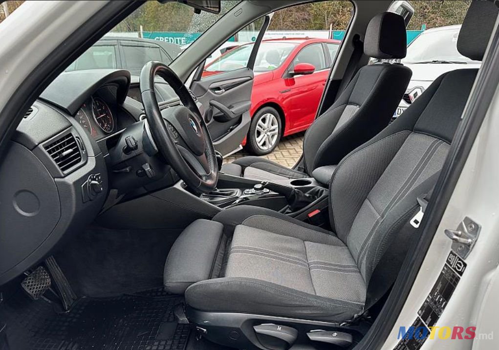 2011' BMW X1 photo #6