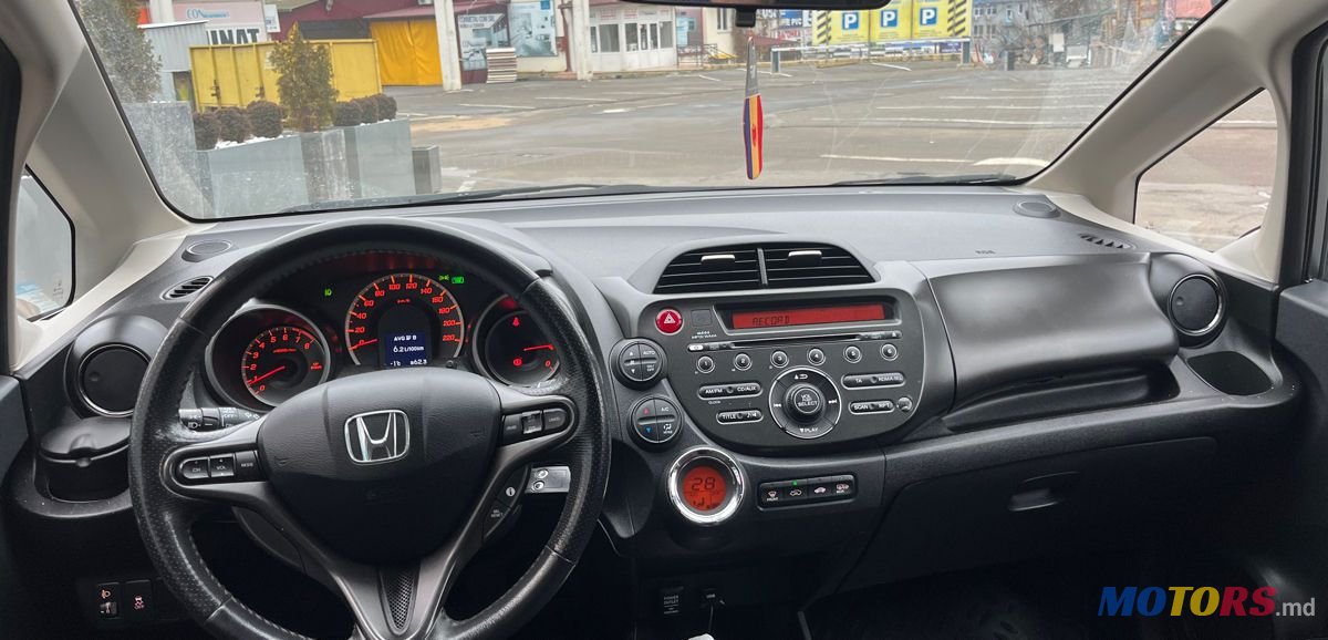 2013' Honda Jazz photo #5