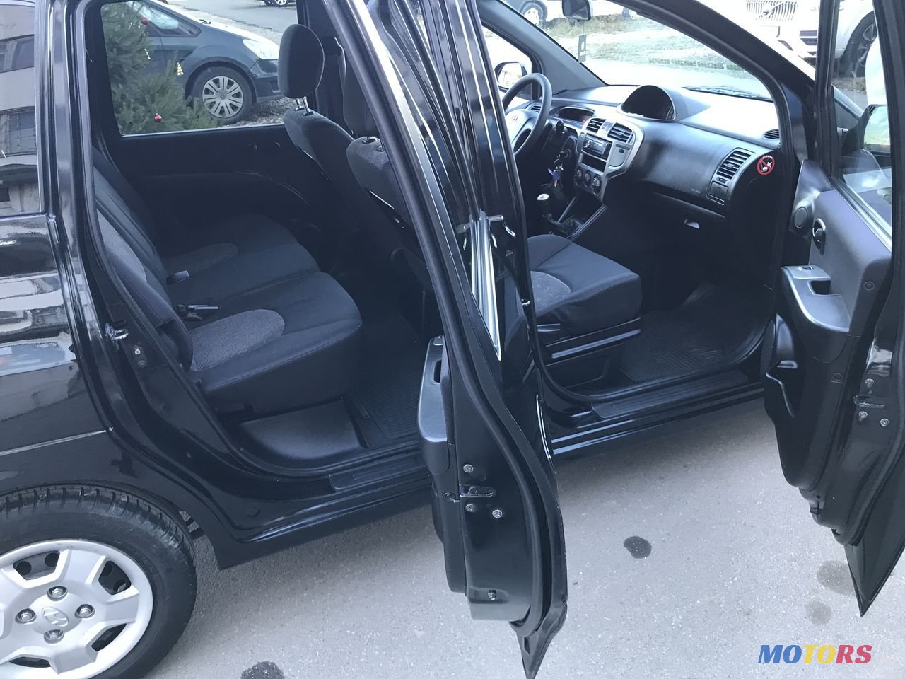 2004' Hyundai Matrix photo #4