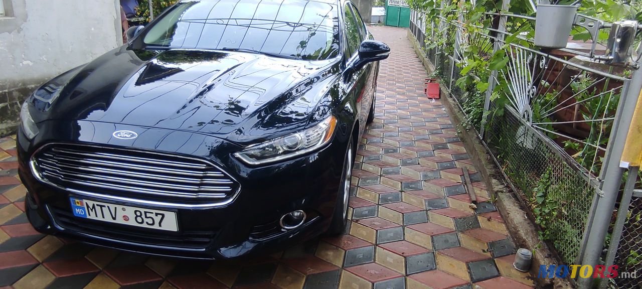 2013' Ford Fusion photo #5