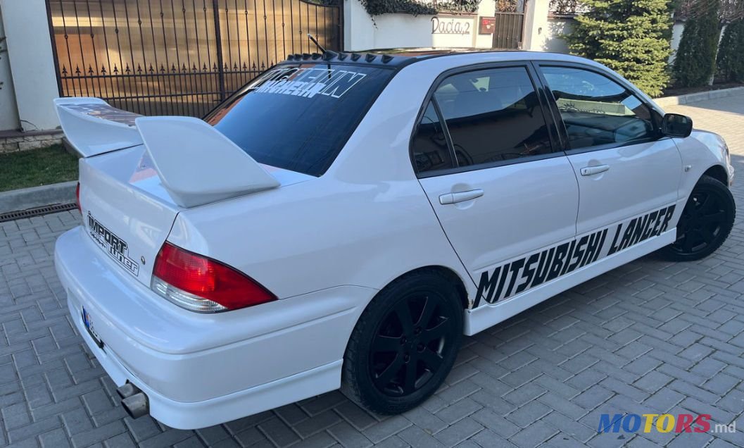 2002' Mitsubishi Lancer photo #3