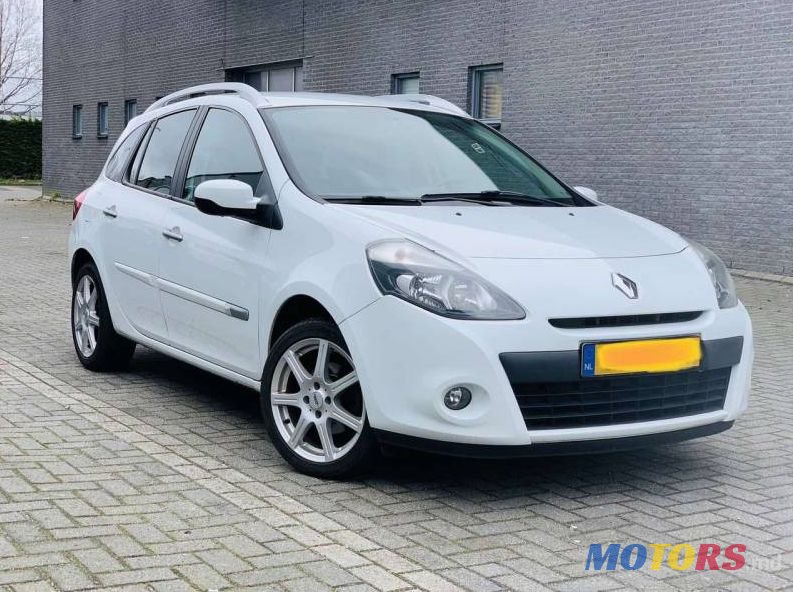 2012' Renault Clio photo #1