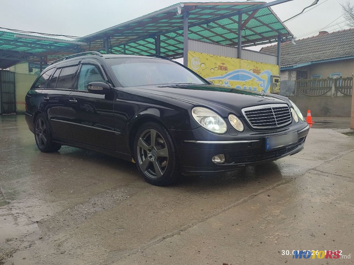 2003' Mercedes-Benz E-Class photo #2