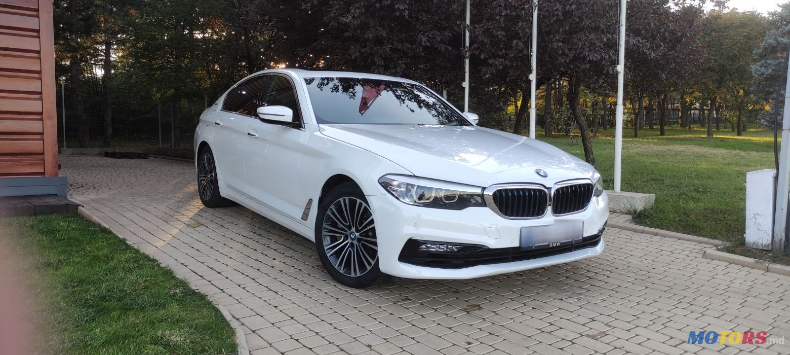 2018' BMW 530 G30 photo #1