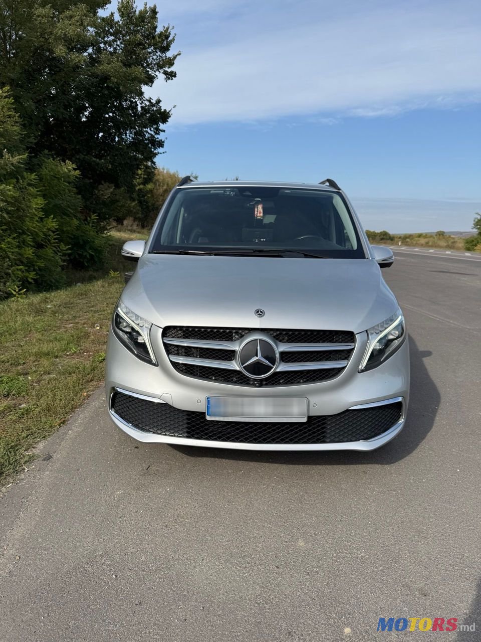 2019' Mercedes-Benz V-Class photo #1