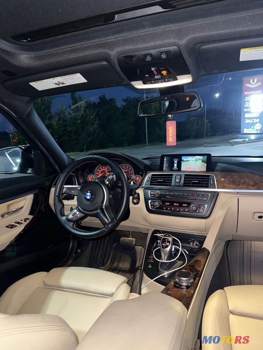 2018' BMW 3 Series photo #2