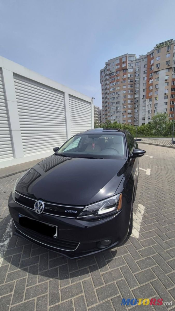2013' Volkswagen Jetta photo #2