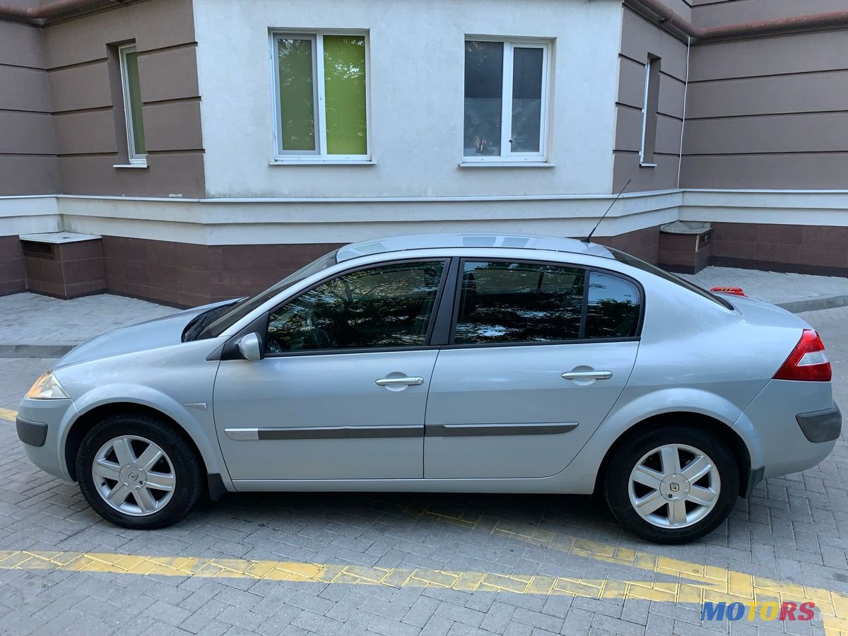 2004' Renault Megane photo #1
