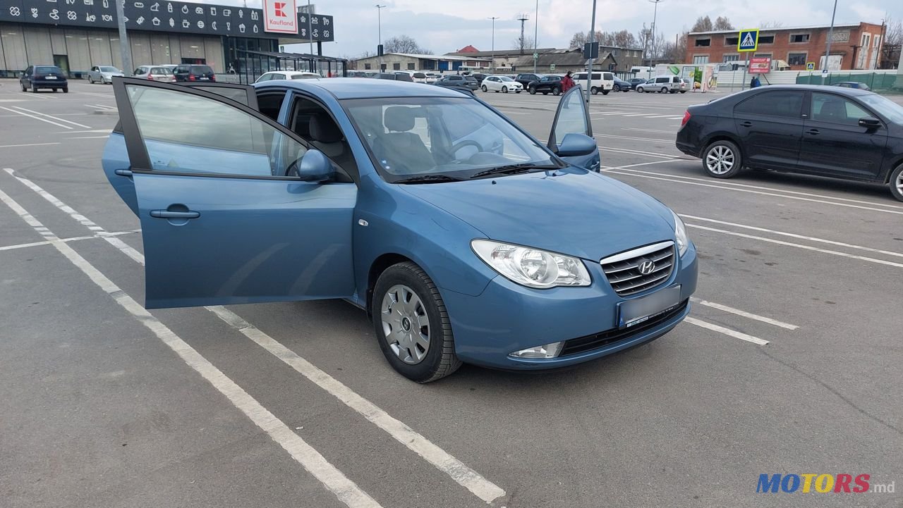 2008' Hyundai Elantra photo #2