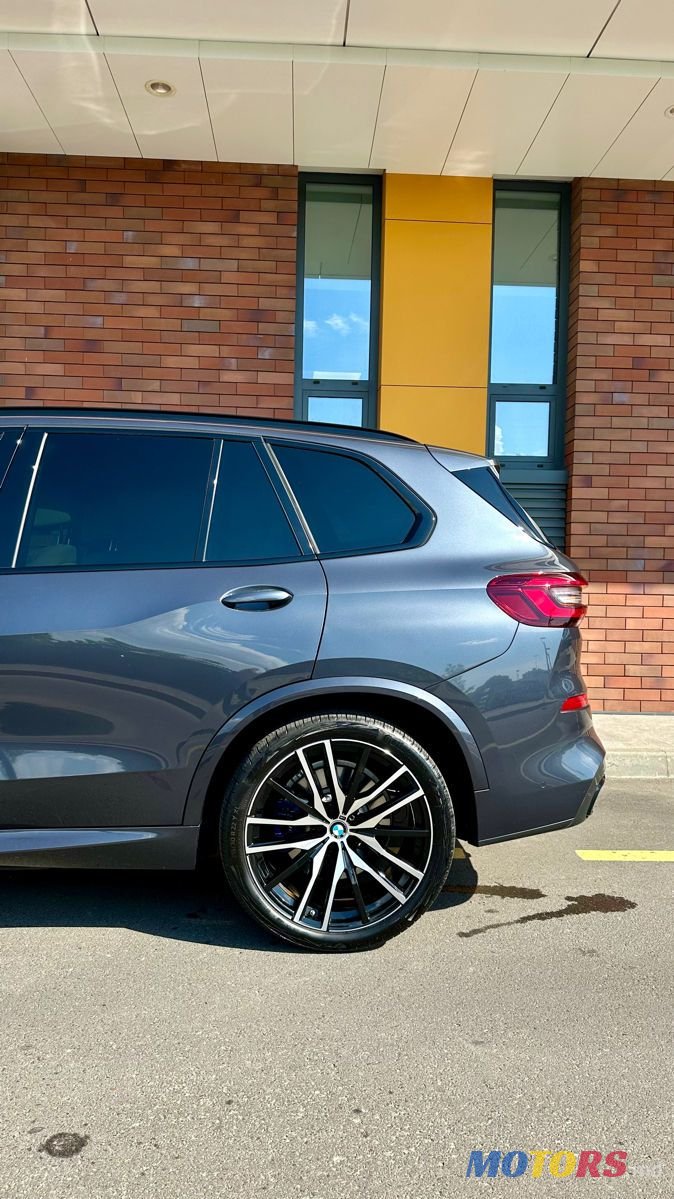 2020' BMW X5 photo #5