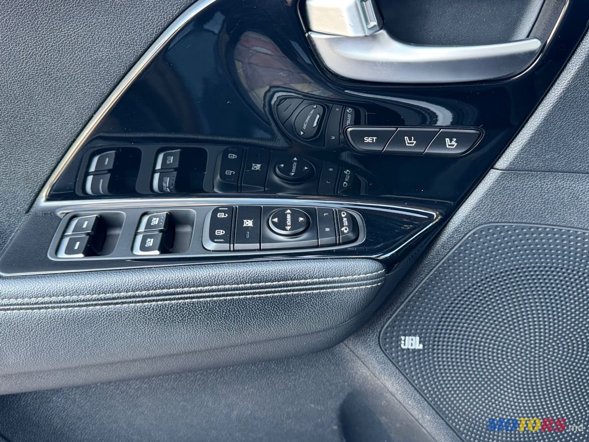 2017' Kia Niro photo #3