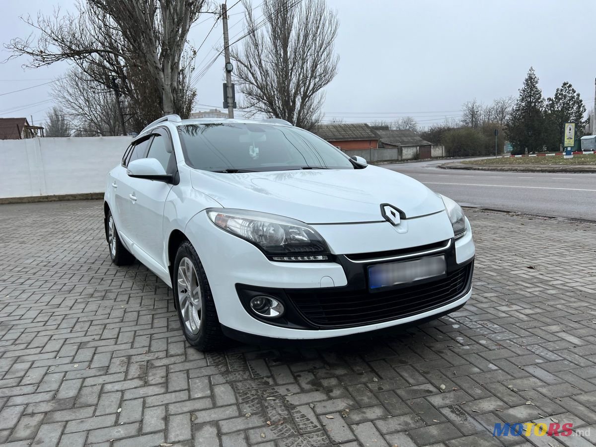 2012' Renault Megane photo #1