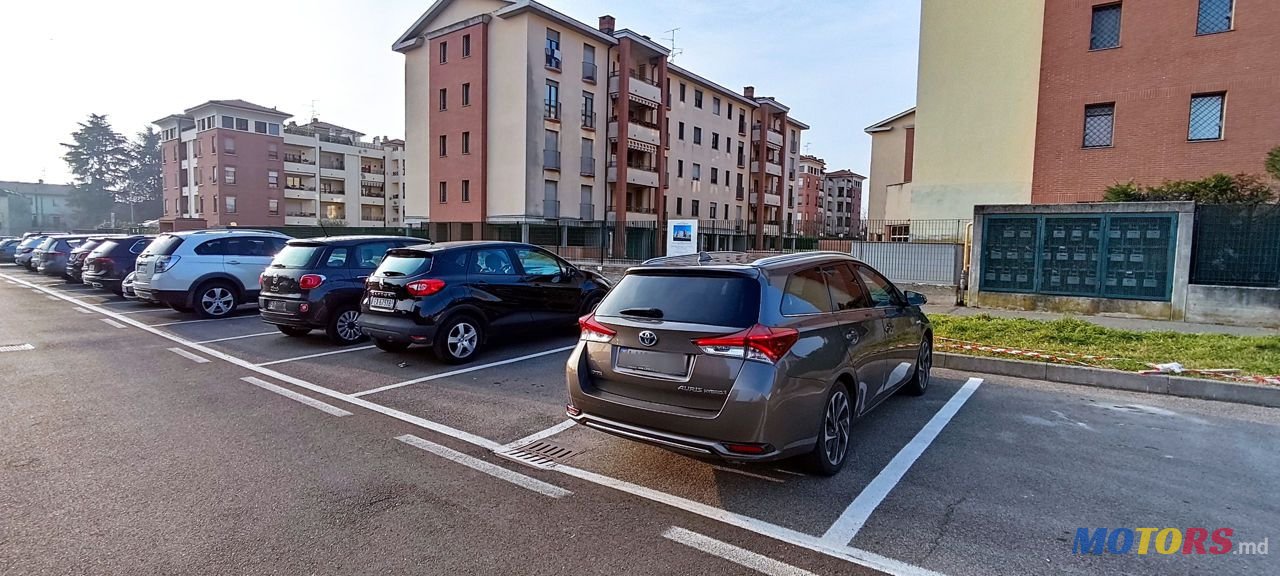 2016' Toyota Auris photo #4