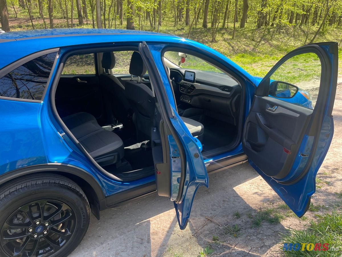 2020' Ford Escape photo #6