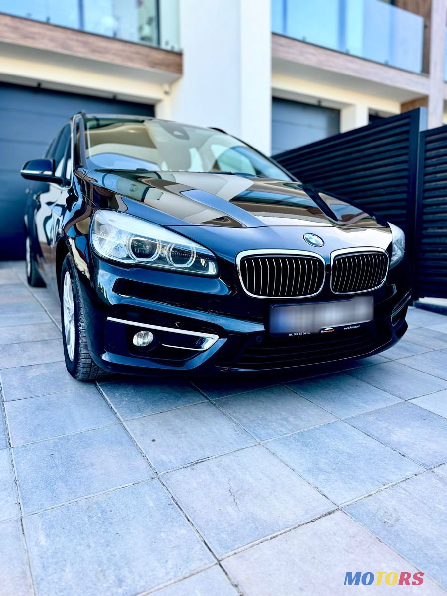 2015' BMW 2 Series Gran Tourer photo #2