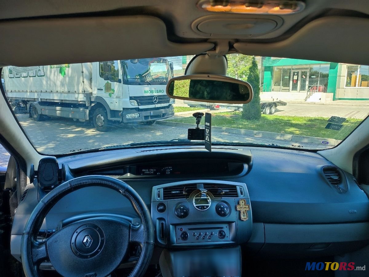 2006' Renault Grand Scenic photo #6