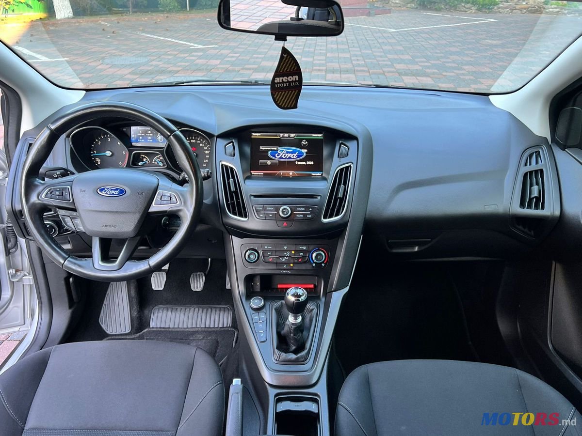 2015' Ford Focus photo #4