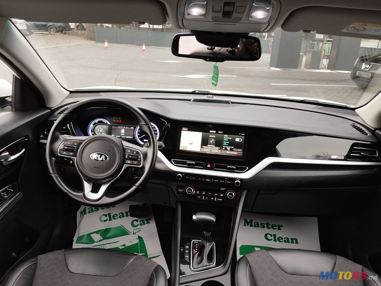 2019' Kia Niro photo #2