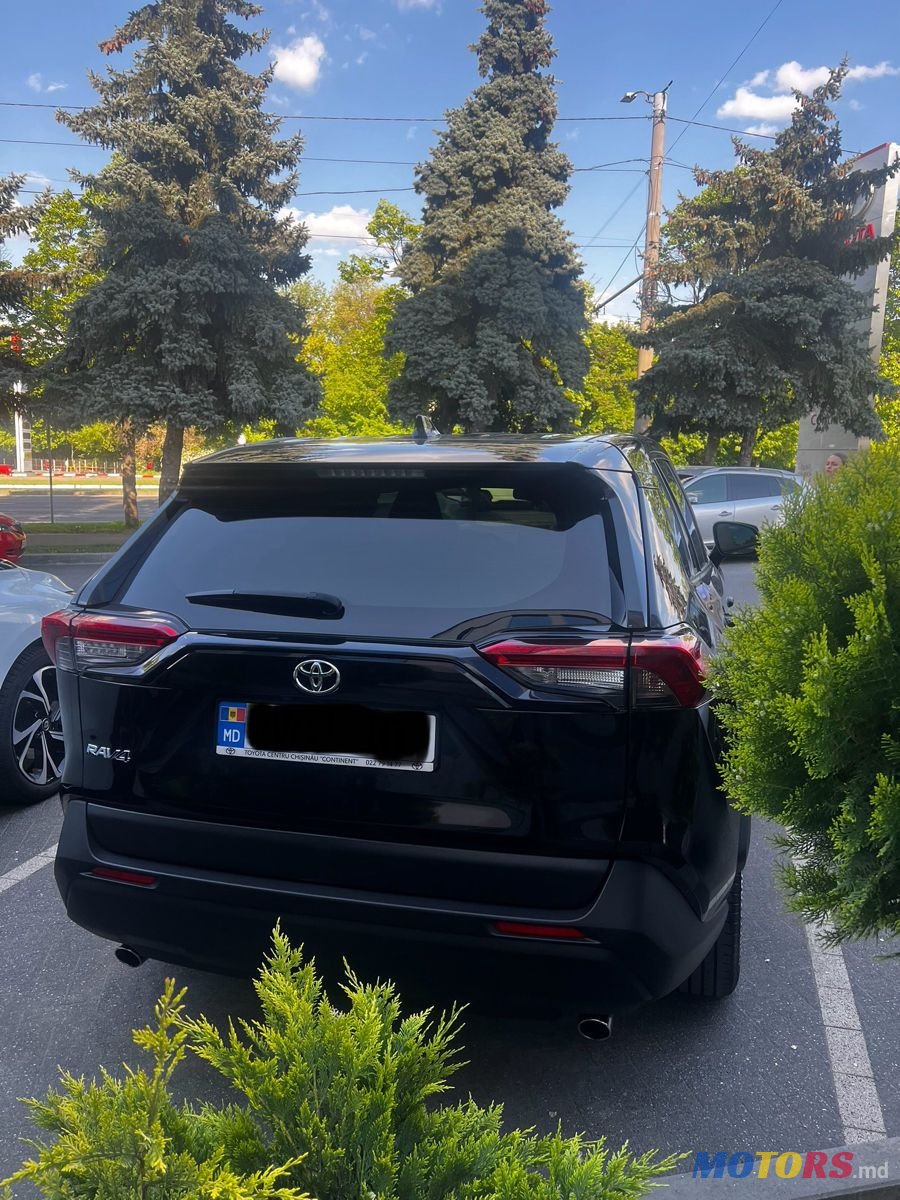 2022' Toyota RAV4 photo #5