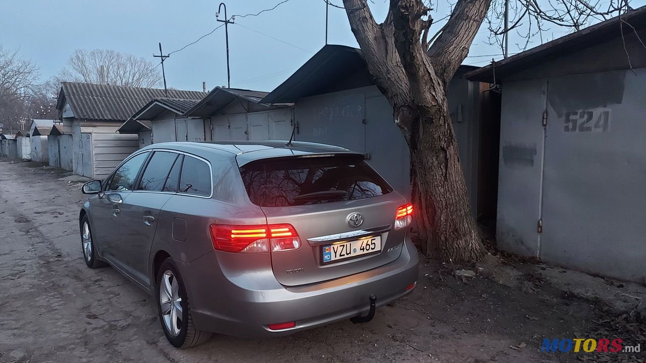 2014' Toyota Avensis photo #6