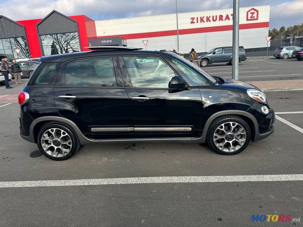 2014' Fiat 500L photo #2