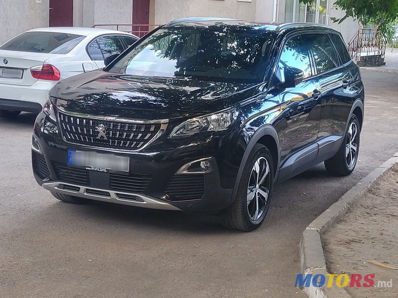 2019' Peugeot 5008 photo #1