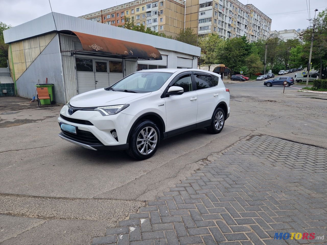 2018' Toyota RAV4 photo #4