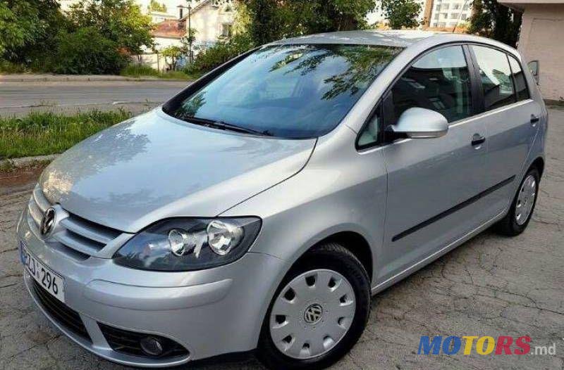 2007' Volkswagen Golf Plus photo #2