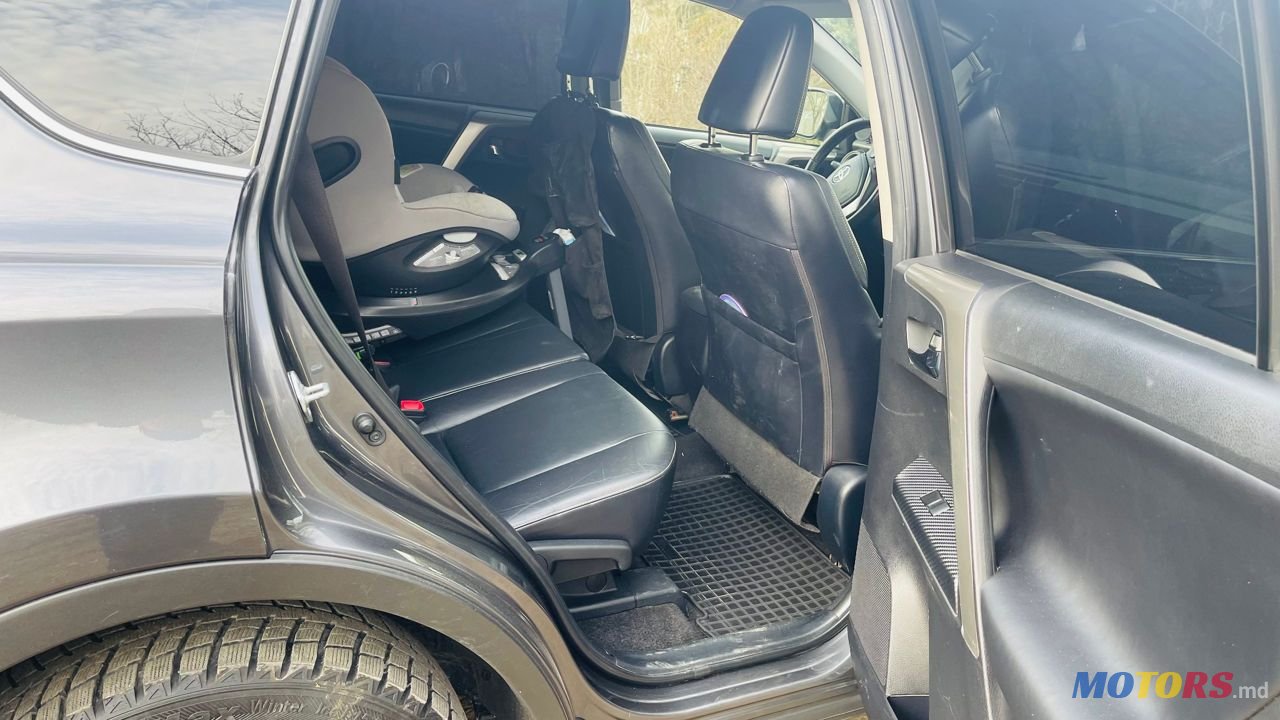 2014' Toyota RAV4 photo #4