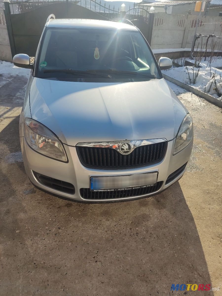 2009' Skoda Fabia photo #1