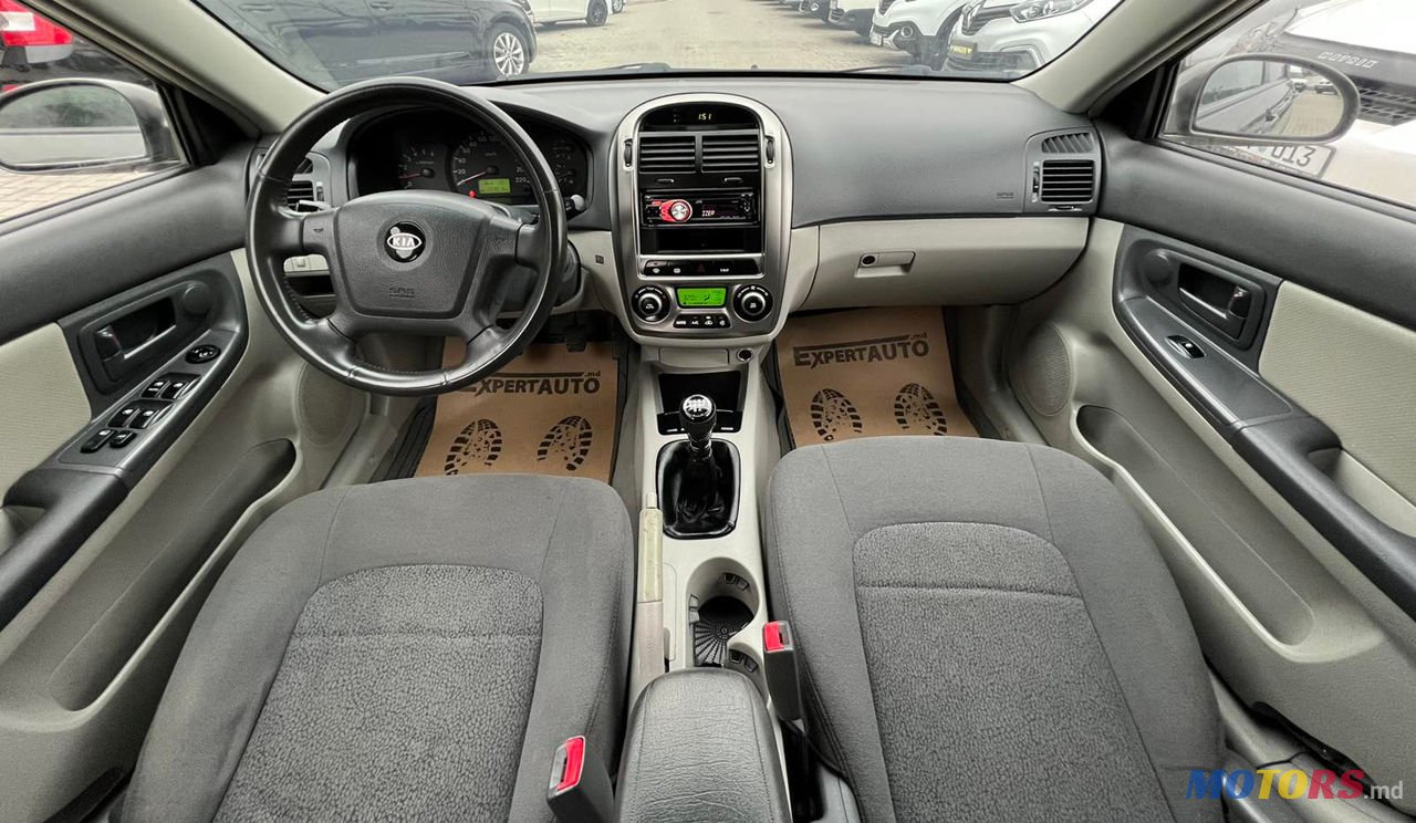 2005' Kia Cerato photo #7