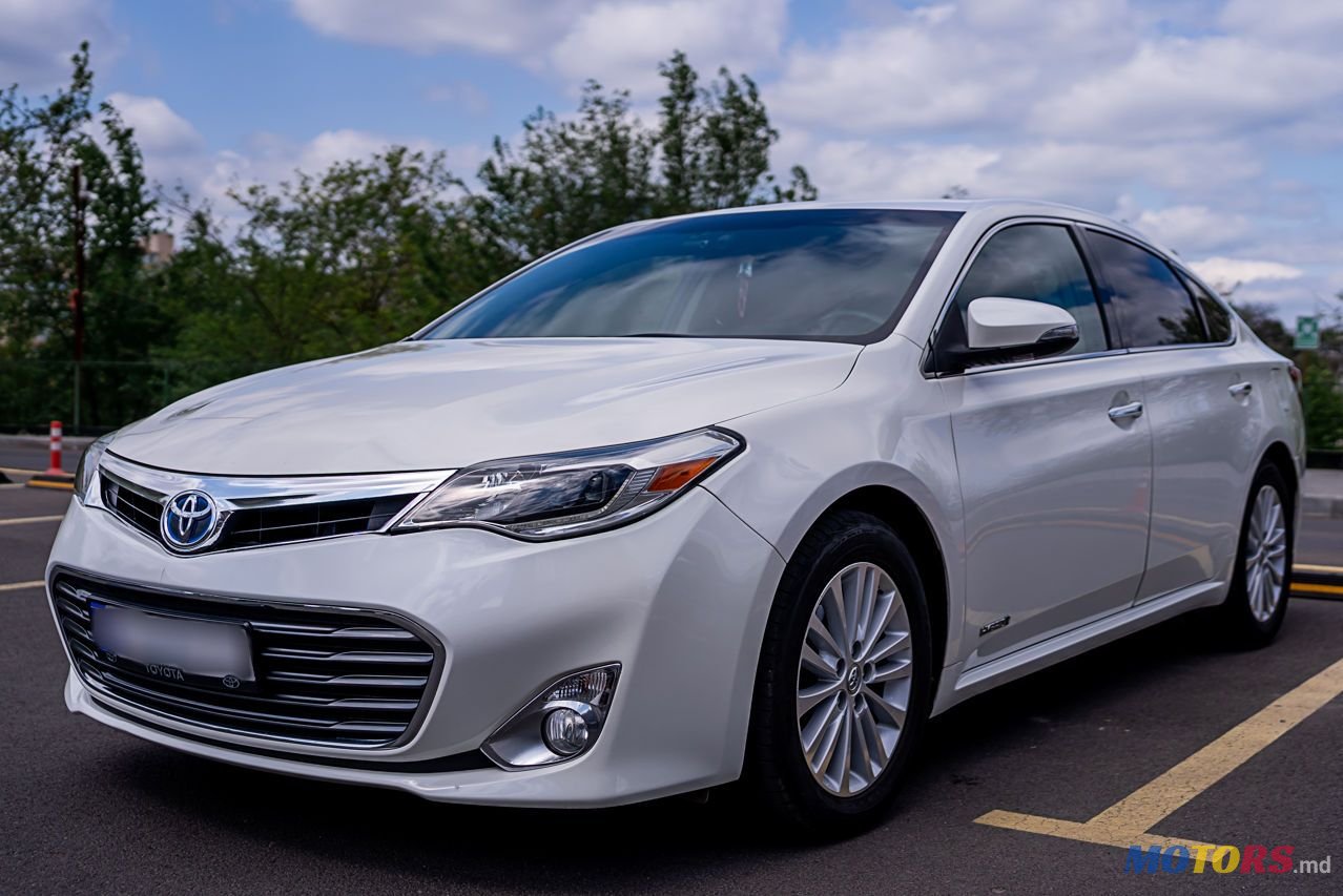 2014' Toyota Avalon photo #2
