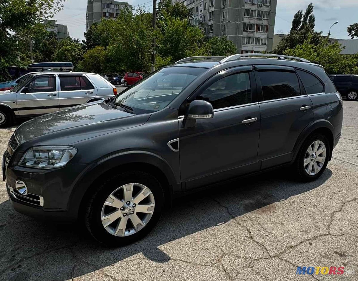 2010' Chevrolet Captiva photo #2