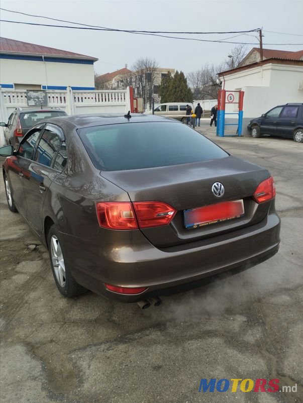 2011' Volkswagen Jetta photo #5