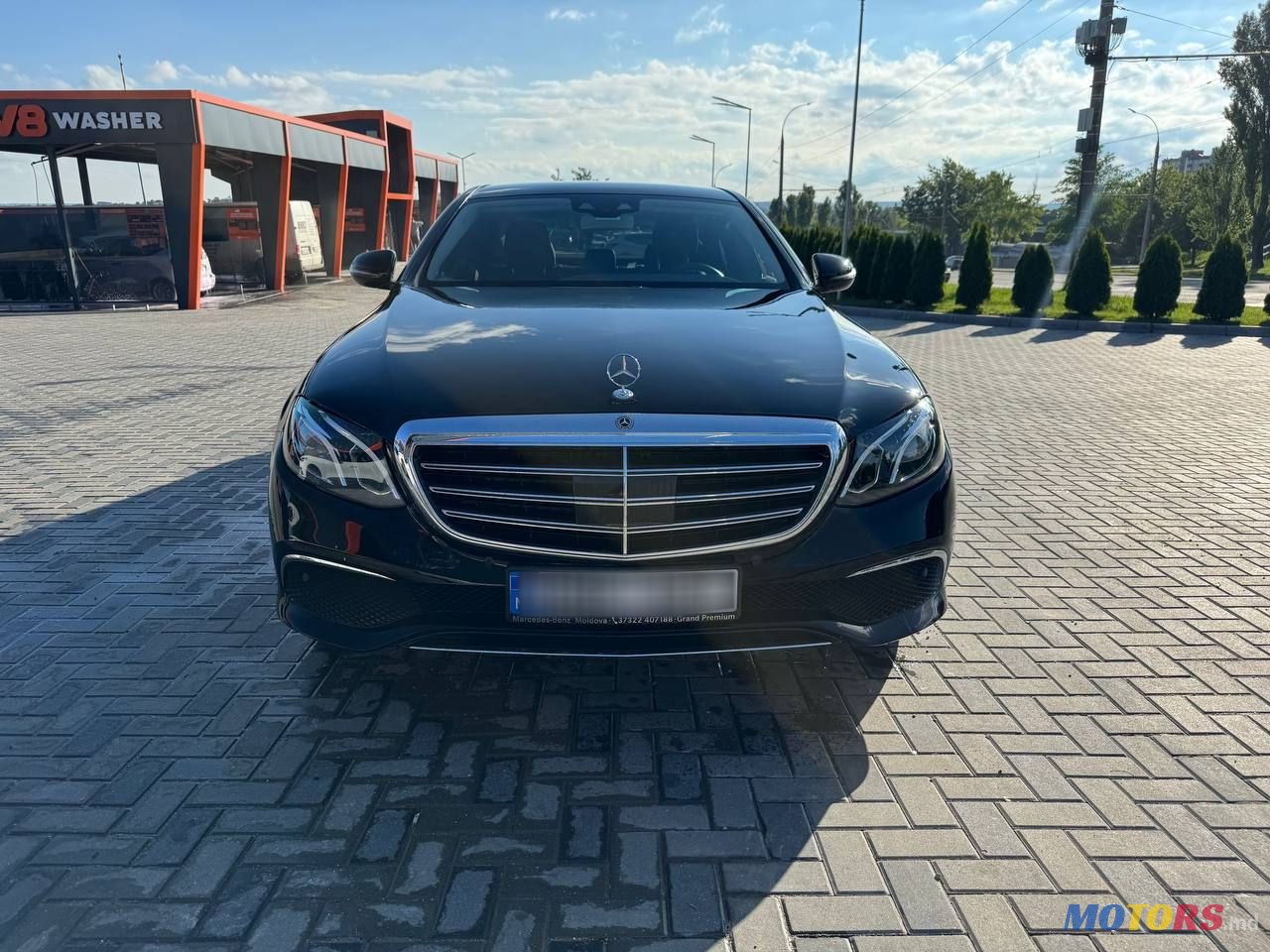 2019' Mercedes-Benz E-Class photo #2