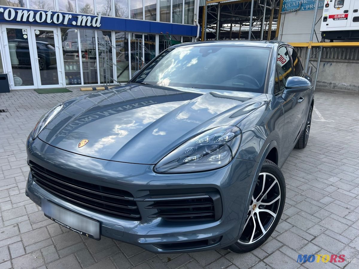 2019' Porsche Cayenne photo #1