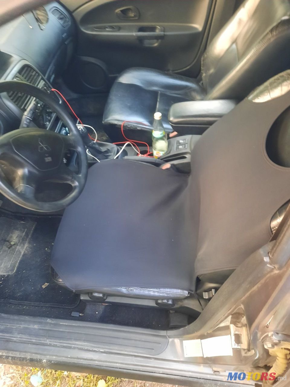 2003' Mitsubishi Carisma photo #4