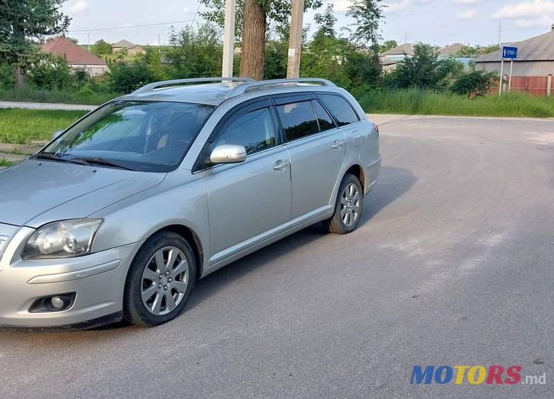 2008' Toyota Avensis photo #6